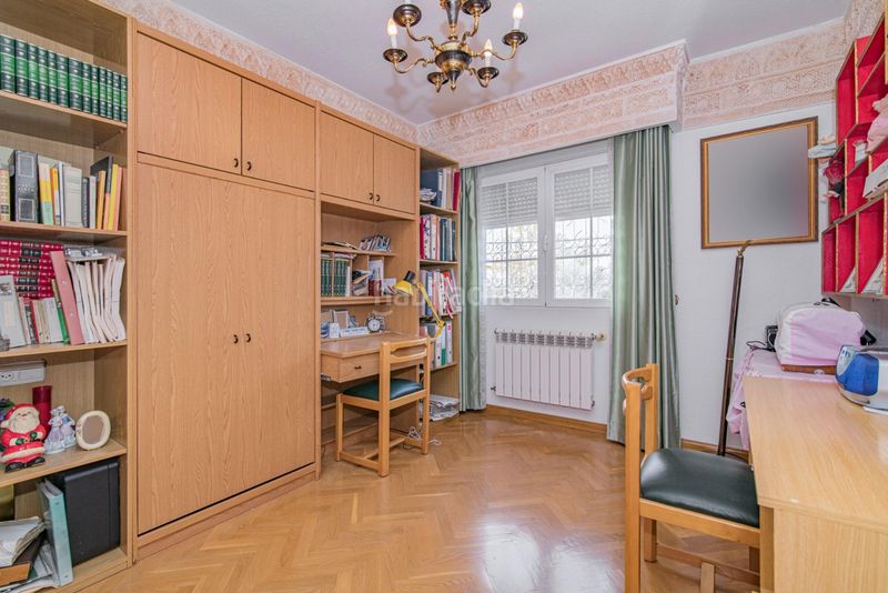 Foto a40d71a2-c2d6-4297-92c8-4a0221b38500. Xalet a calle molinillo a Ogíjares