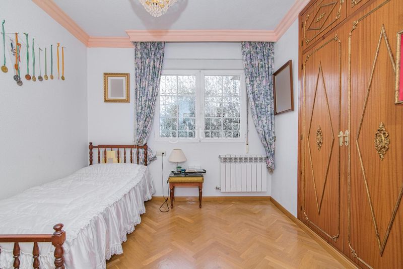 Foto f57898ab-18d8-496e-b012-7a71c9dc368b. Xalet a calle molinillo a Ogíjares