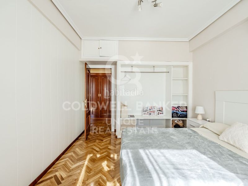 Foto 19d35e75-2014-447c-bc26-ec514de1d9fa. Pis amb aparcament a Goya Madrid