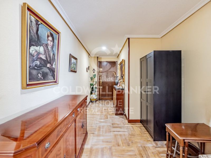 Foto 4df4810e-e939-4654-a8fb-f7851471f3f8. Pis amb aparcament a Goya Madrid