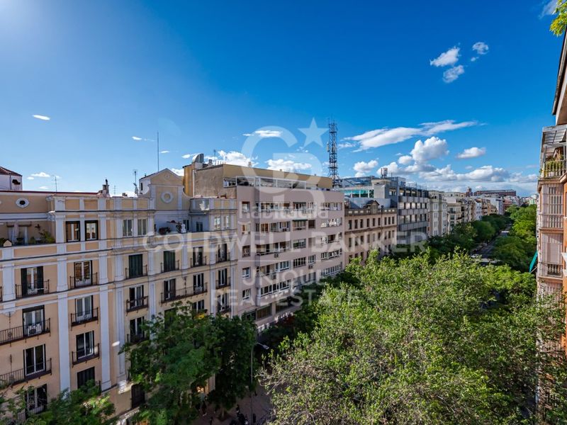 Foto d5579fed-0523-4964-aa1f-7a0f5c4a52fb. Pis amb aparcament a Goya Madrid