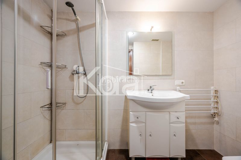 Foto ecf5bc7d-a9a7-4cbc-9d3d-d9a05cd4cdbb. Pis a larratxo pasealekua 33 a Altza Donostia - San Sebastián