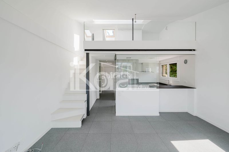 Foto 5f99b21b-f2ae-41af-9251-f9a025bee755. Duplex in heriz pasealekua 99 in Antiguo Donostia - San Sebastián