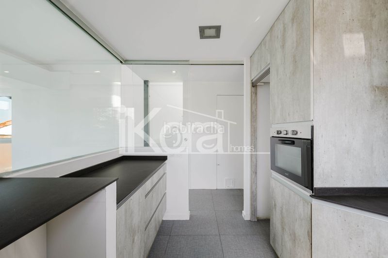 Foto d65263a9-16d7-4bf2-9601-ee8460a5c052. Duplex in heriz pasealekua 99 in Antiguo Donostia - San Sebastián