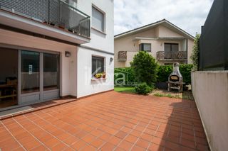 Erdgeschoss  Amalkor kalea. Bajo con jardín y terraza en aduna: 3 habitaciones 2 baños y gar