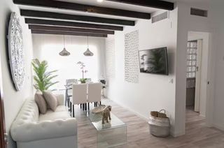 Location Appartement  Calle ollerías 28. Apartamento compuesto de dos habitaciones y dos baños