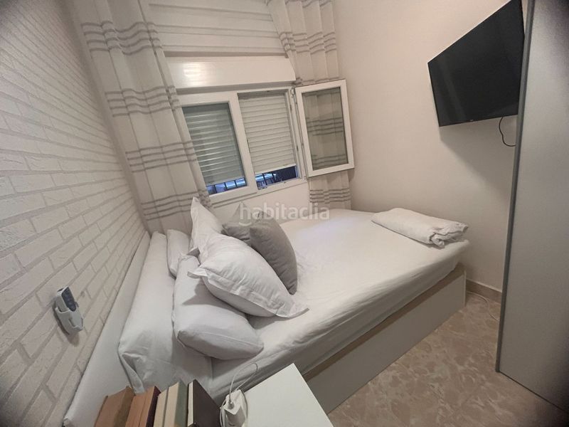 Foto c9a21d01-f5dc-4e41-800c-6e00188ab1cc. Casa amb piscina a Albalat dels Tarongers