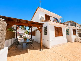 Casa a Corinto-Almardà. Encantador chalet en playa de almardá amplitud, privacidad y el