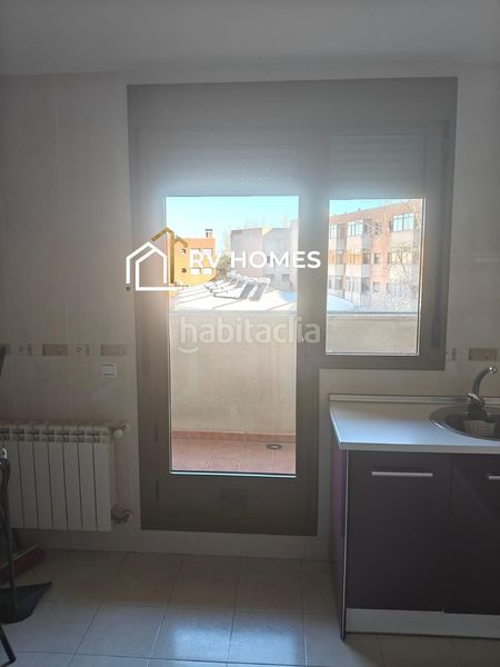 Foto 2ec5cb92-3d3e-4a3f-908c-65a3a56a9dd2. Rent flat with heating in Centro Cáceres