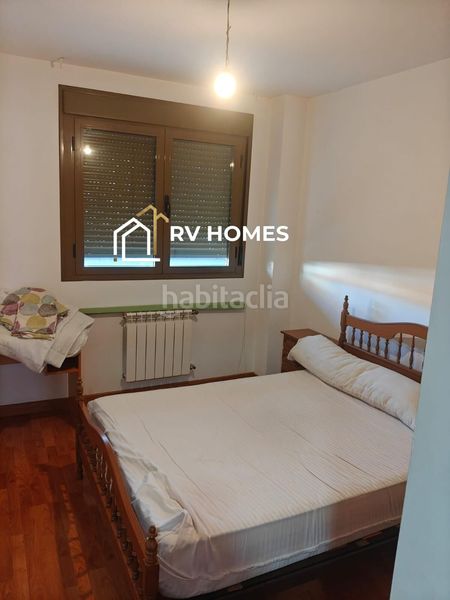 Foto 751f0276-fee0-4ca3-9dc1-bd6ff5481233. Rent flat with heating in Centro Cáceres
