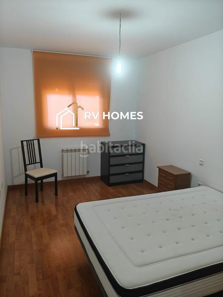 Foto a998a9b7-d174-4b86-b9da-53590cda0368. Rent flat with heating in Centro Cáceres
