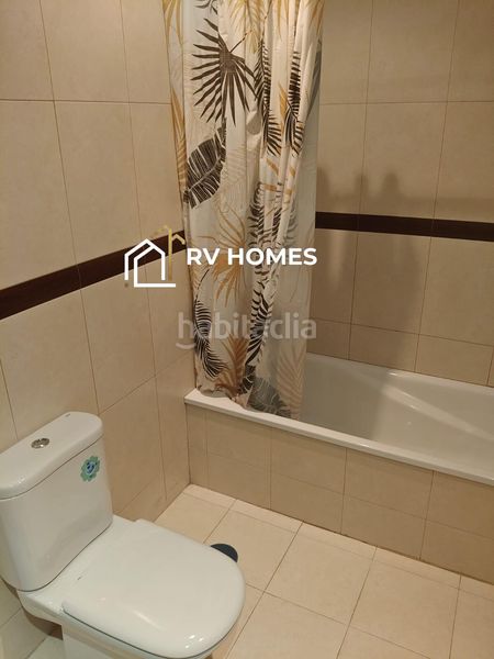 Foto acbca3f8-e3d8-40ca-8f06-62475da2dd32. Rent flat with heating in Centro Cáceres
