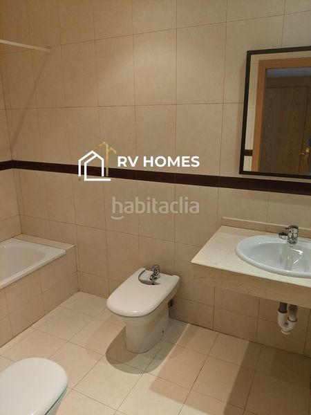 Foto f877e521-0c6e-4ab0-b2a9-fcb0d188e371. Rent flat with heating in Centro Cáceres