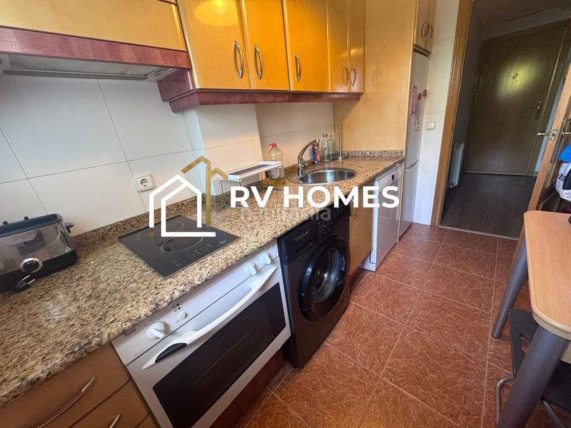 Foto a5ce6a0e-2535-4f0a-8215-930a2f26ceca. Rent flat with heating parking pool in Casco Antiguo Cáceres