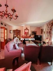 Casa en Torrequemada. Amplia casa en venta en torrequemada!