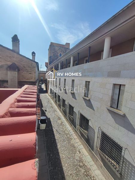 Foto f3240875-c0ff-41bb-bd59-9c57a6a88d5d. Pis a Casco Antiguo Cáceres