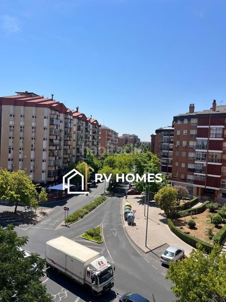 Foto 67a71c9b-4da4-454e-9a35-16934c14ceba. Rent flat in Centro Cáceres