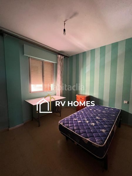 Foto dc5ccd7c-0b17-4131-b796-85feb13b1826. Rent flat in Centro Cáceres