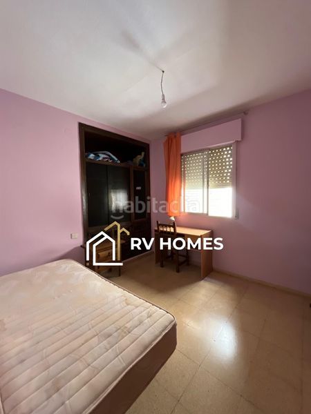 Foto fbdd620b-d53e-4a53-921c-8907254a8c23. Rent flat in Centro Cáceres