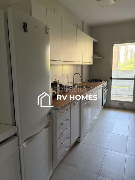 Foto f9300b12-8329-4cdf-a48d-cd0cee7c0906. Rent flat with heating in Centro Cáceres