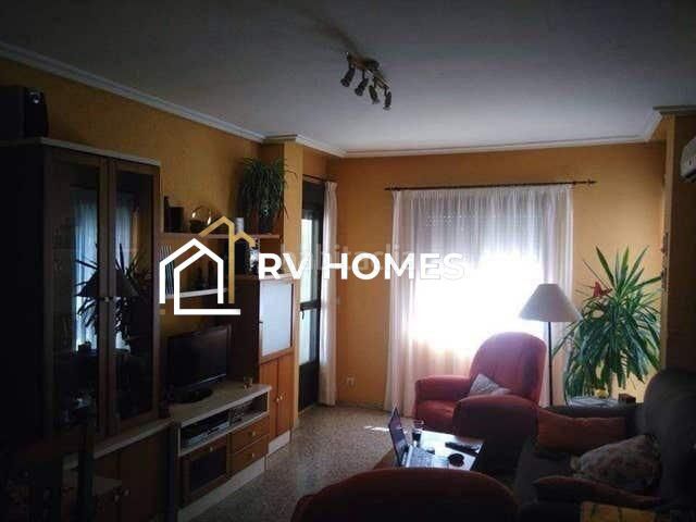 Foto 5c1d0957-8317-45be-b133-b8be435e4a01. Rent flat with heating in Centro Cáceres
