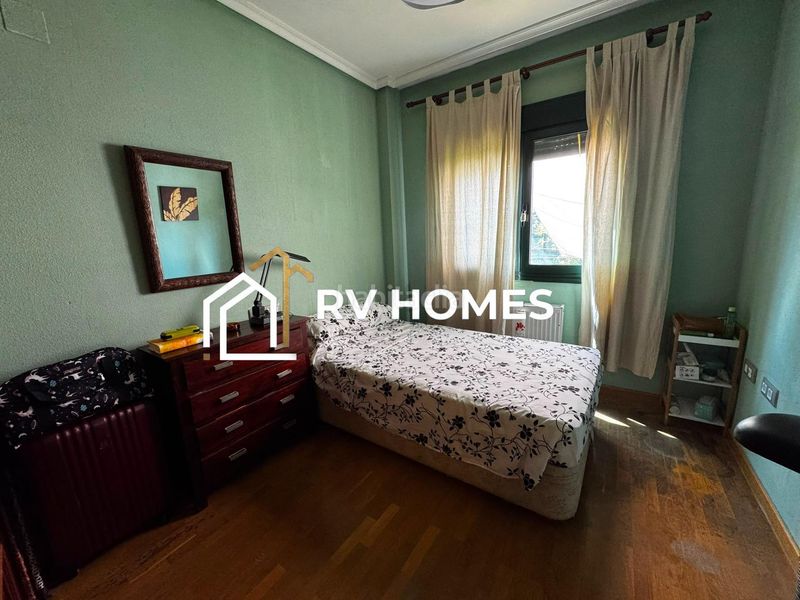 Foto bda37584-6c1a-4947-873d-413bed4fd9a5. Casa adossada amb calefacció aparcament piscina a Cáceres