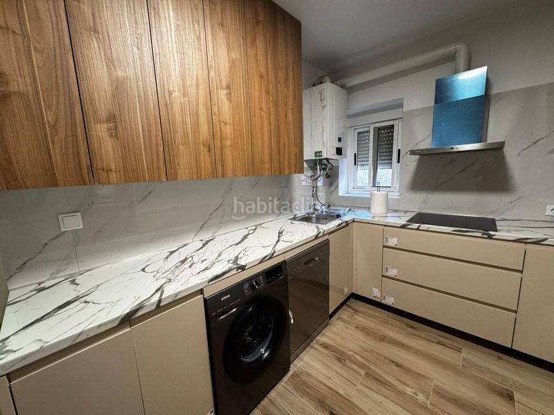 Foto aed6c0d5-6b80-4d58-8a78-46db739db402. Rent flat with heating in Centro Cáceres