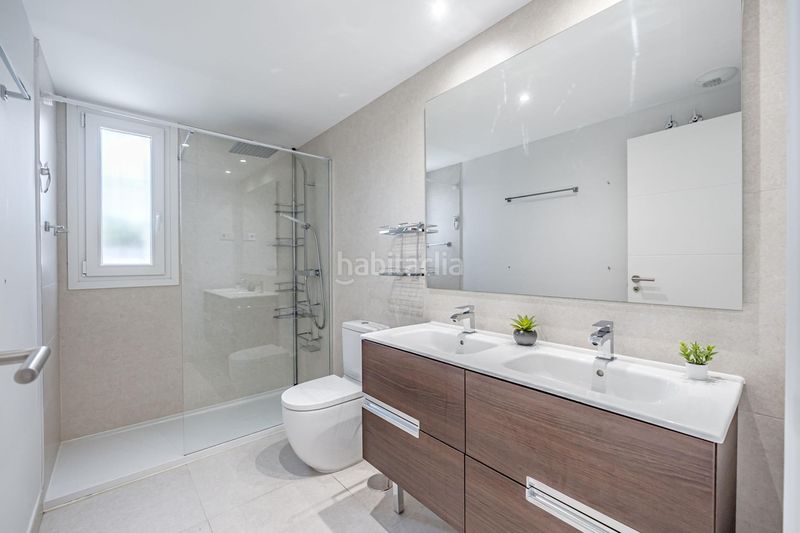 Foto 2fabd971-161c-46ea-abed-f48b0a1ab851. Planta baixa a avenida seleccion española futbol 18 a Boadilla del Monte