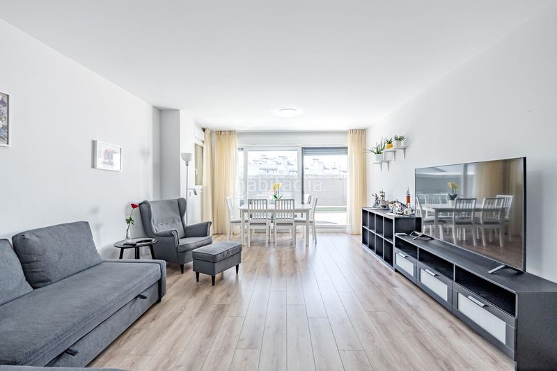 Foto f8e99447-0b58-4ed1-b21e-2ccc56ae6520. Planta baixa a avenida seleccion española futbol 18 a Boadilla del Monte