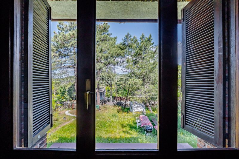 Foto 9c3db820-e433-44c4-8ce0-50fab1742c81. Chalet  independiente en Robledo de Chavela