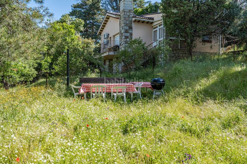 Foto ccf2b8ac-ddab-4184-9903-374710e5d6e3. Chalet  independiente en Robledo de Chavela