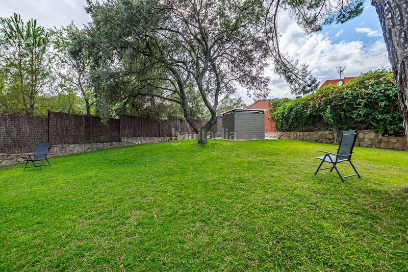 Foto a761a849-da59-45c7-974f-fee54b506ae1. Casa adossada amb calefacció aparcament piscina a Boadilla del Monte