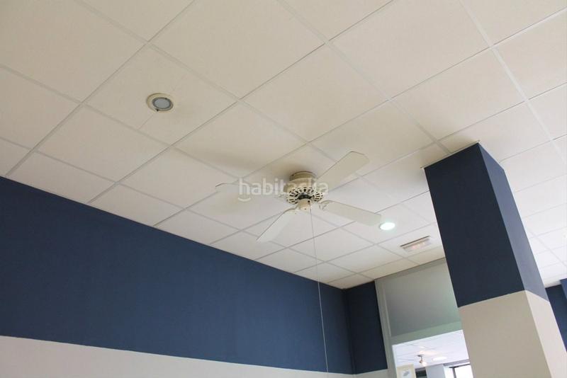 Foto 70b005b9-33f5-41db-8c75-6396abfc0878. Local commercial dans Barri del Centre Terrassa