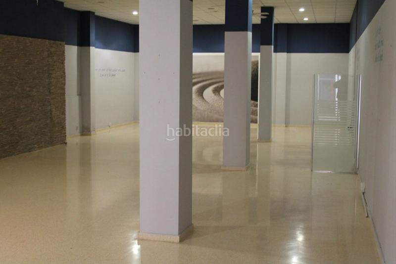 Foto 8221105a-26cc-4747-8a86-c633860343d0. Local commercial dans Barri del Centre Terrassa