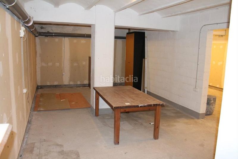 Foto de7fd6fe-9eb7-49f5-9ba7-558a3e650598. Local commercial dans Barri del Centre Terrassa