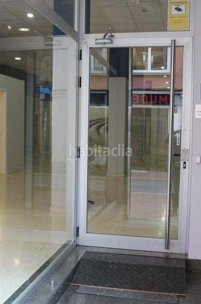 Foto f792c9c1-c320-4547-b597-d156faf0c43c. Local commercial dans Barri del Centre Terrassa