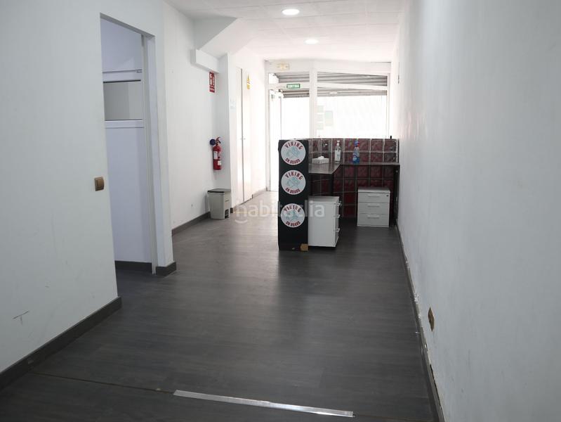 Foto 4bf51213-9a03-4967-a759-7c932502bfe9. Local comercial a Barri del Centre Terrassa