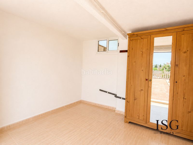 Foto dd90a738-b7e9-475a-b486-e2a882157ba5. Xalet amb xemeneia calefacció aparcament piscina a Mont-roig del Camp