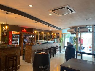 Umzug Geschäftsraum in Carrer de torres jordi 10. Traspaso bar restaurante