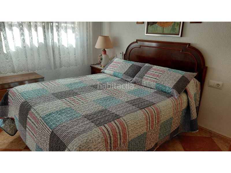 Foto eca6fd60-e886-4b78-a43d-c932594e32f5. Pis amb aparcament a Playa Levante Benidorm