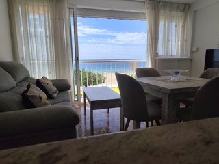Lloguer Pis  Avenida armada española. Exclusivo piso en primera línea de playa de poniente  alquiler a