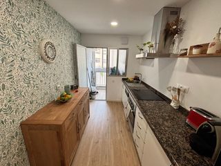 Rent Flat  Avenida aiguera. Exclusivo piso de larga estancia frente al anfiteatro del parque
