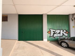 Lloguer Local Comercial  Calle caba. rg. gines cartagena. Amplio local comercial de 400 m en alquiler en benidorm