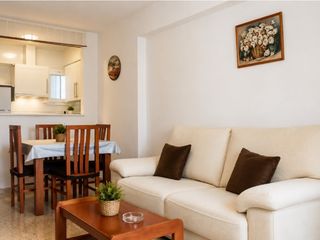 Location Appartement  Calle lepanto. Alquiler de larga estancia  apartamento reformado a 200 metros d