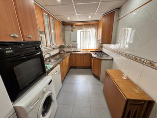 Location Appartement  Calle salamanca. Amplio piso de 3 dormitorios en zona foietes  alquiler temporal