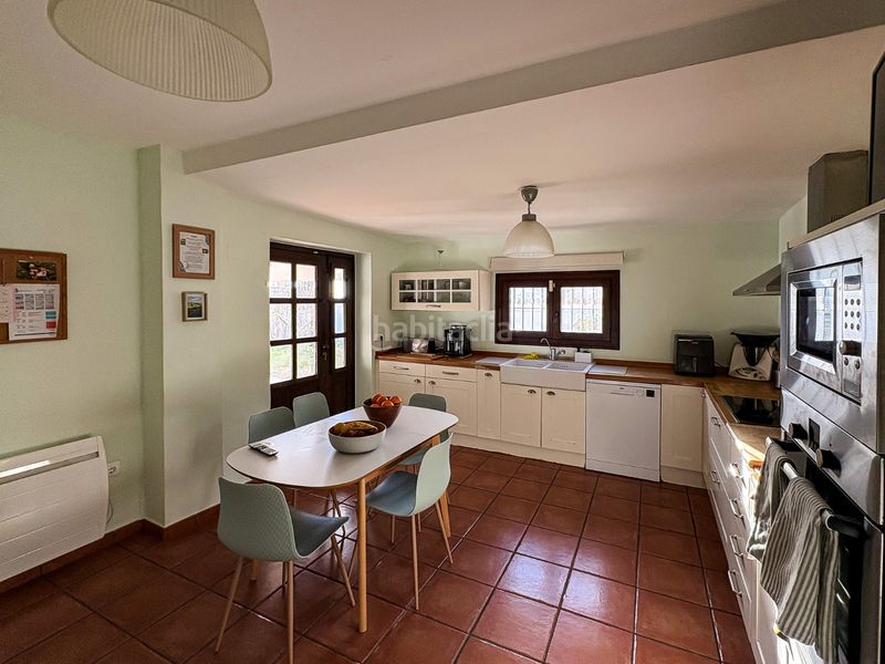 Foto 503f7fe2-25e6-4d0b-8e74-9bb0c273d800. Casa amb xemeneia a Noroeste Santa Pola