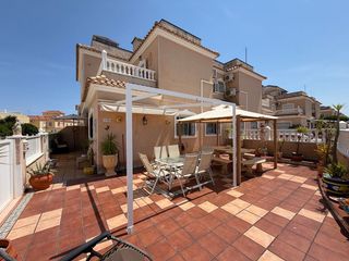 Casa adossada a La Zenia