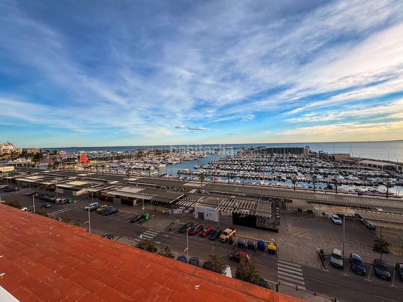 Foto 59dc78be-d3d3-4e67-9e6e-f481ddacd949. Apartament amb xemeneia a Centro Santa Pola