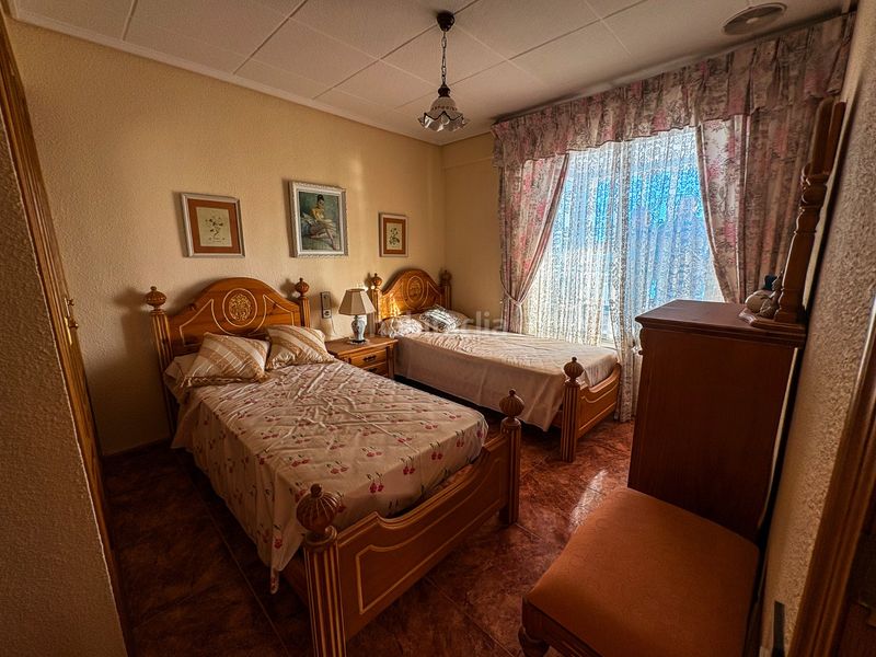 Foto fda51b94-d44f-439a-8a7c-e837e849286b. Apartament amb xemeneia a Centro Santa Pola