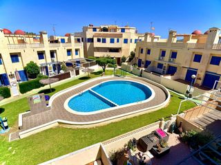 Duplex in Los Nietos